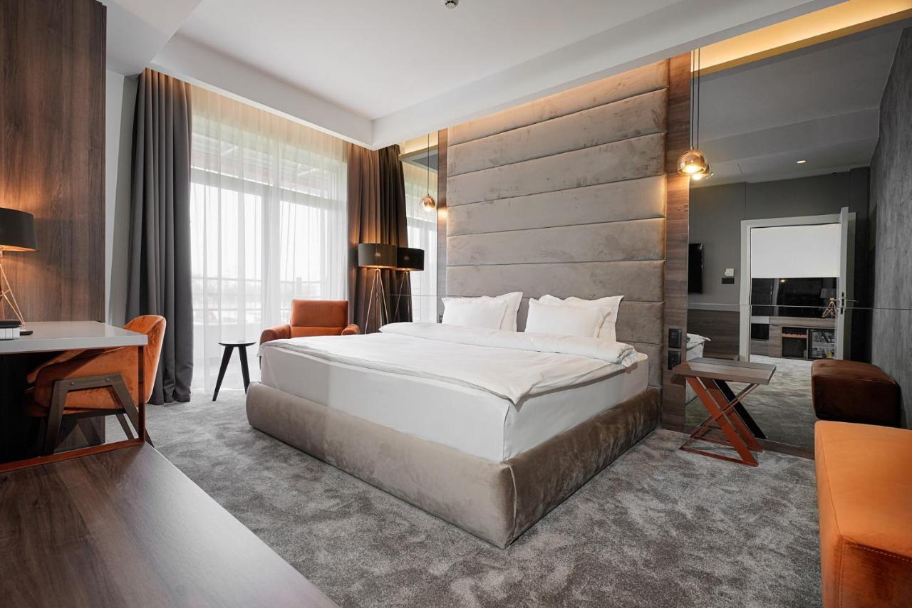 Hotel Srbija Lux Stara Pazova Εξωτερικό φωτογραφία